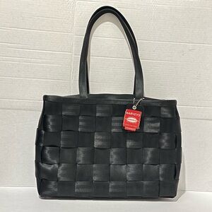 HARVEY’s Original Seatbelt Bag